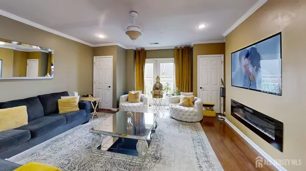 Perth Amboy, NJ 08861,368 Rector ST #413