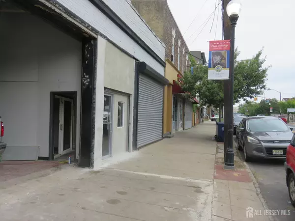 Perth Amboy, NJ 08861,267 New Brunswick AVE #1