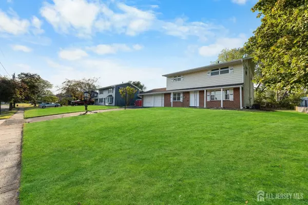 South Brunswick, NJ 08824,41 Raleigh RD