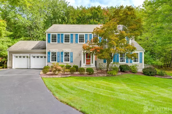 5 Shady LN, South Brunswick, NJ 08824