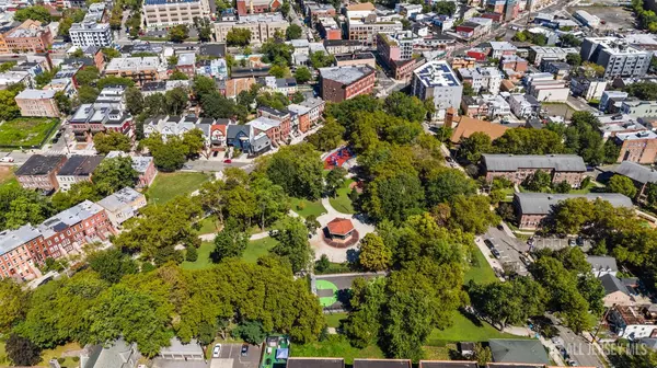 Jersey City, NJ 07304,22 Monticello AVE