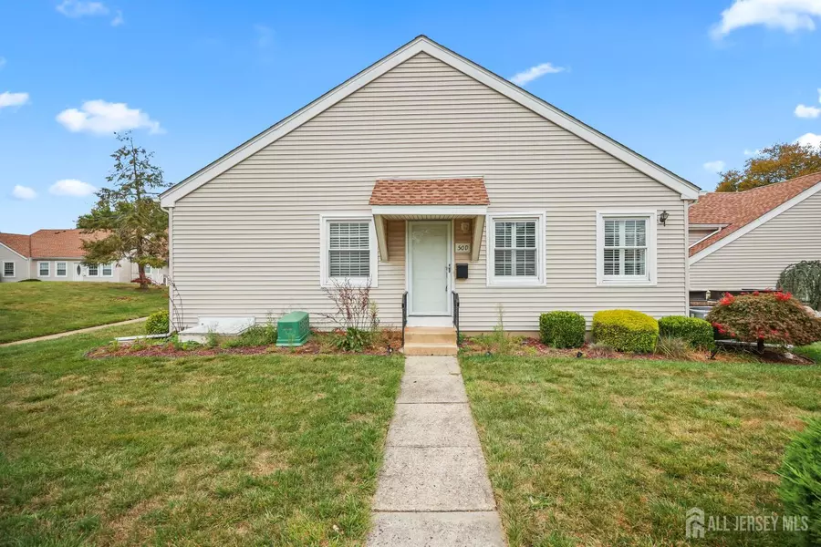 50 Piazza Tasso #D, Freehold, NJ 07728
