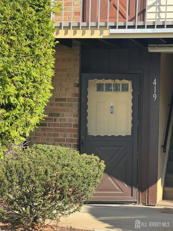 419 cricket LN, Woodbridge Proper, NJ 07095