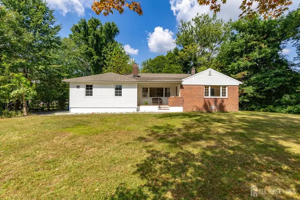 Bound Brook, NJ 08805,745 Schoolhouse LN