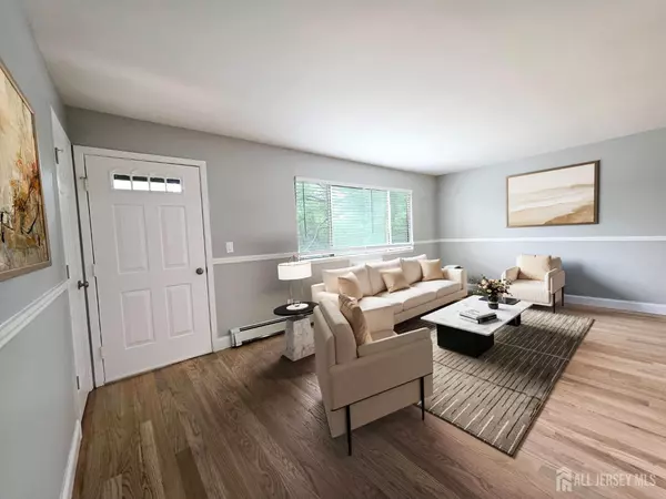 Woodbridge Proper, NJ 07095,704 Cricket LN