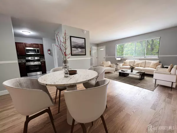 Woodbridge Proper, NJ 07095,704 Cricket LN