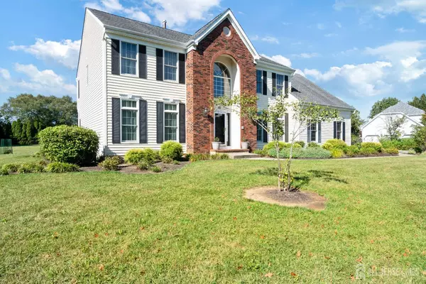 West Windsor, NJ 08550,44 Sapphire DR