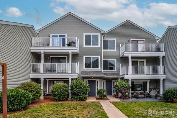 165 Essex AVE #404, Metuchen, NJ 08840