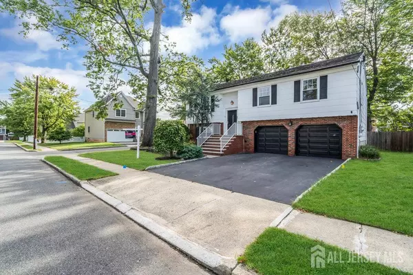 29 Nebel WAY, Colonia, NJ 07067