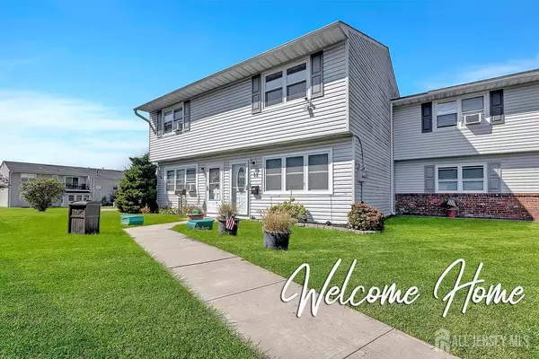 14 California CT, Old Bridge, NJ 07747