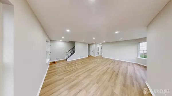 Parlin, NJ 08859,2405 Timber Ridge CT