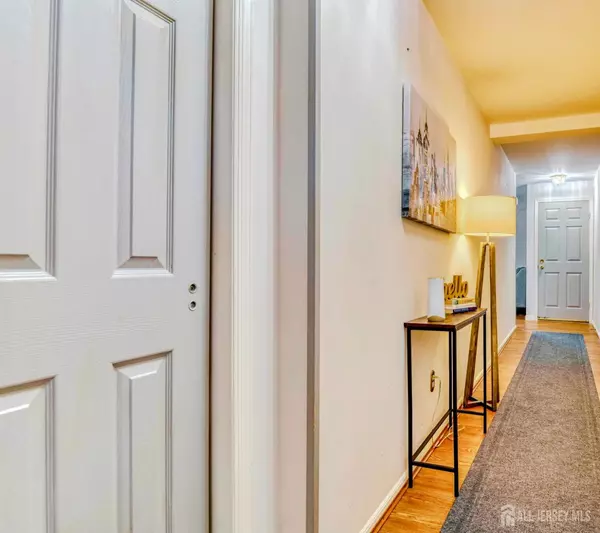 Piscataway, NJ 08854,226 Bexley LN