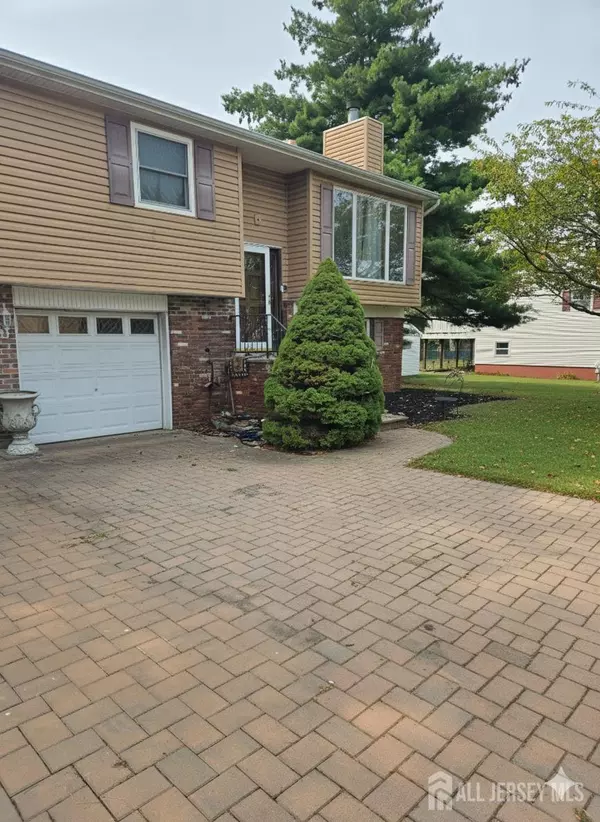 1317 Famularo DR, South Plainfield, NJ 07081