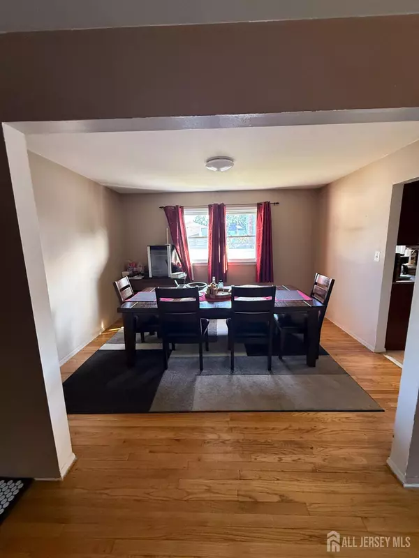 South Plainfield, NJ 07080,106 Devon LN