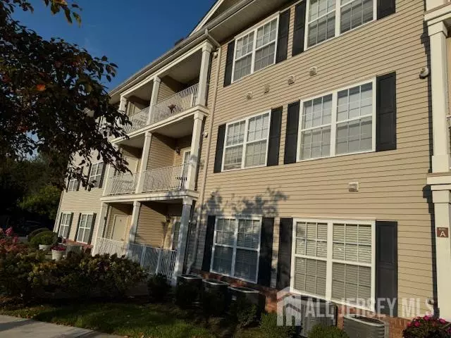 71 Liddle AVE, Edison, NJ 08837