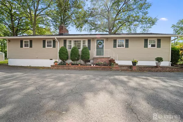 38 Revere BLVD,  Edison,  NJ 08820