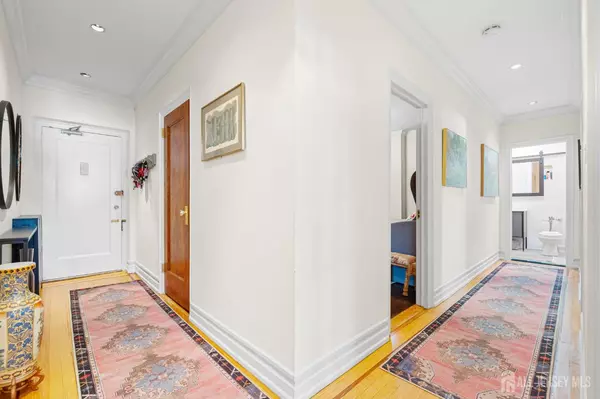 Englewood City, NJ 07631,100 E palisades AVE E #A51