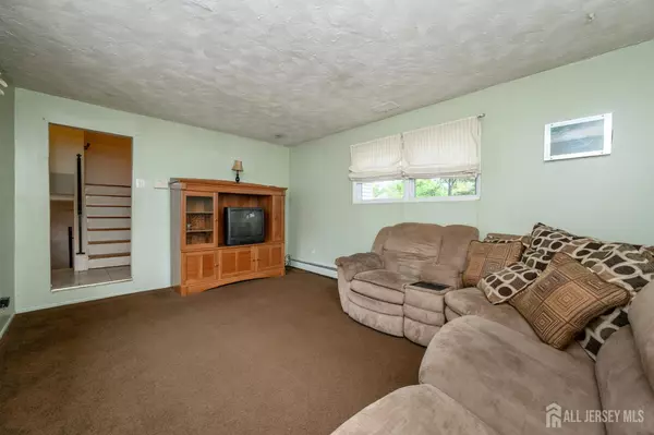 South Toms River, NJ 08757,26 Cornell RD