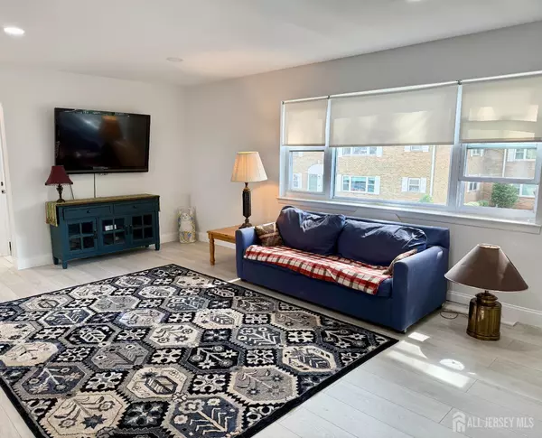 Edison, NJ 08837,57 Judson ST #3 B