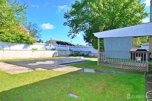 Edison, NJ 08820,9 Vallata PL