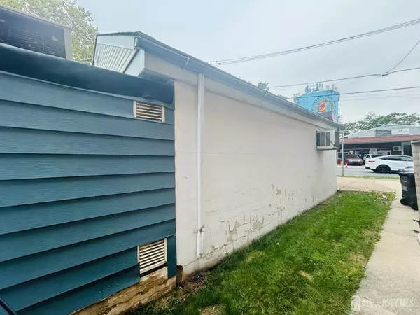 Perth Amboy, NJ 08861,810 Amboy AVE