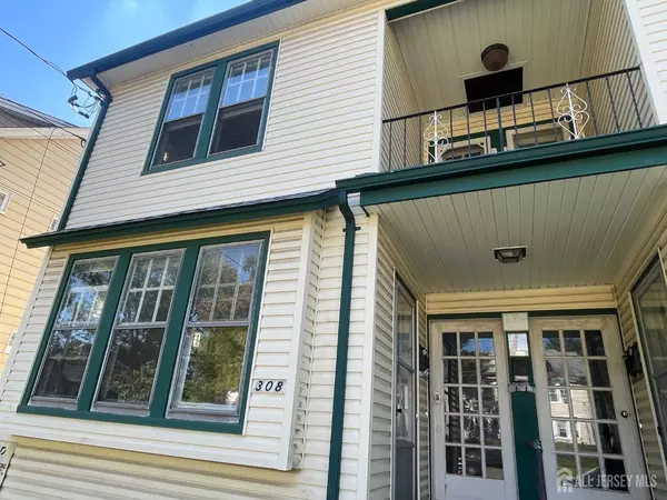 Highland Park, NJ 08904,308 S 3rd AVE S #308