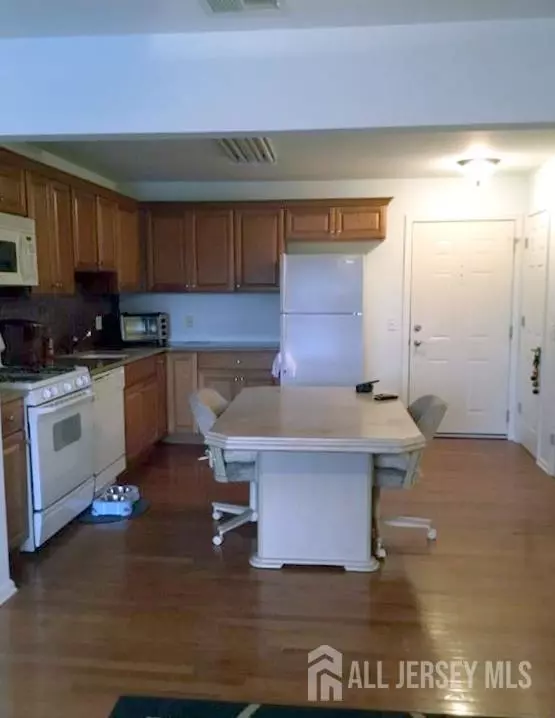 Edison, NJ 08837,69 Liddle AVE