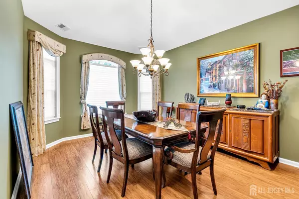 Monroe, NJ 08831,30 Merlot CT