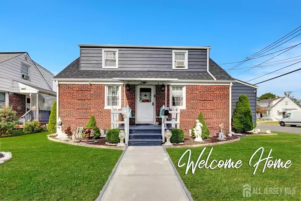 3 State ST, Carteret, NJ 07008