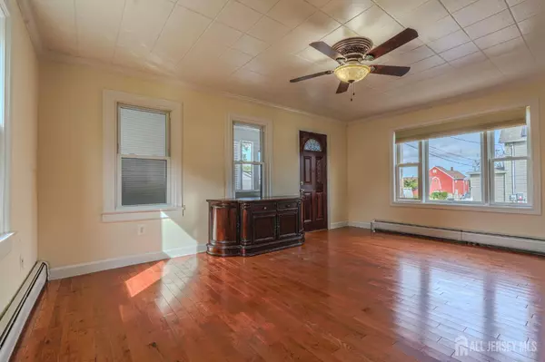 Sayreville, NJ 08872,36 Smith ST