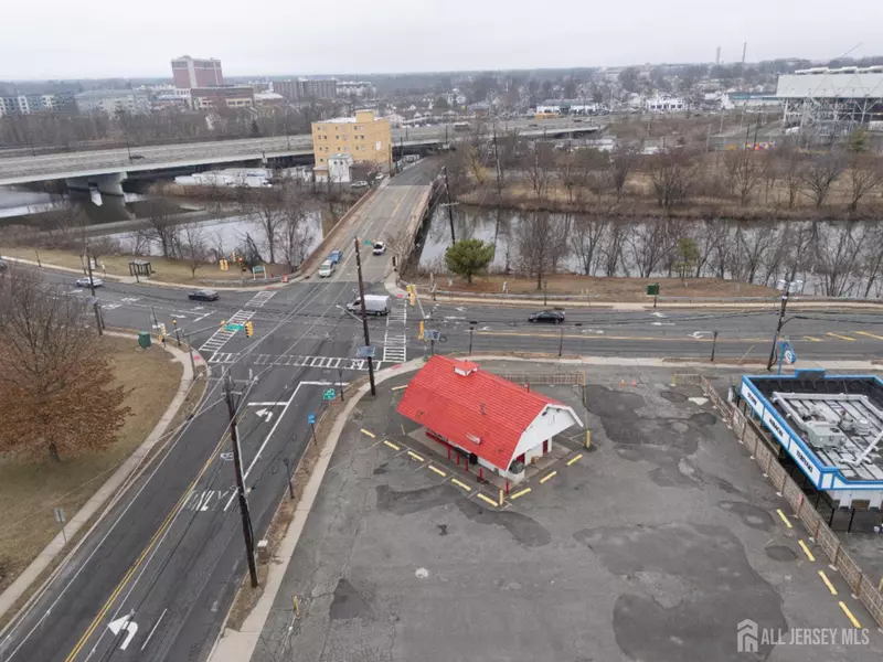 735 E Hazelwood AVE E, Rahway, NJ 07065