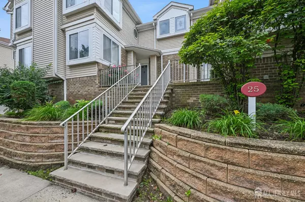 2503 Madaline DR, Avenel, NJ 07001