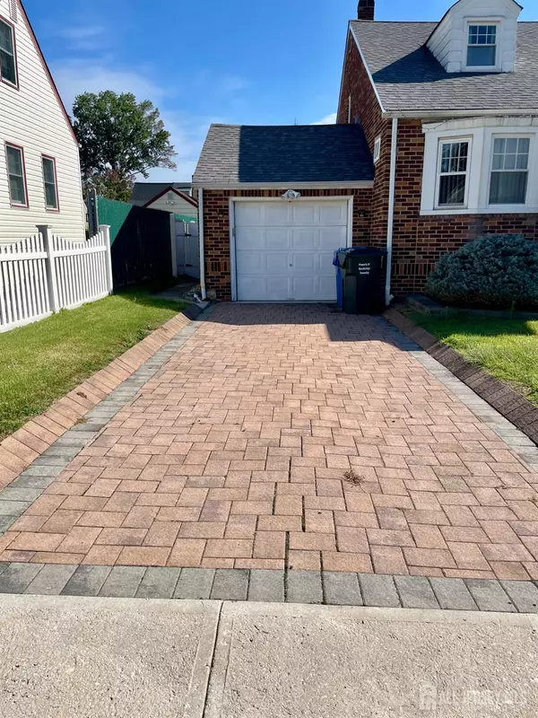 Woodbridge Proper, NJ 07095,326 Desota AVE