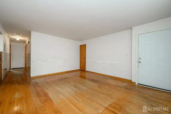 Linden, NJ 07036,850 S Park AVE S