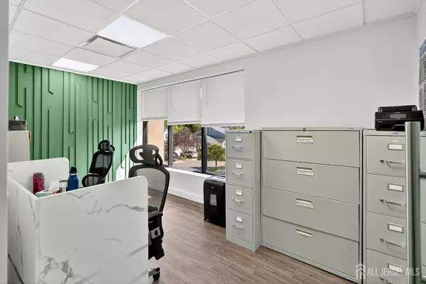 Old Bridge, NJ 07747,228 SE State Route 34 COR