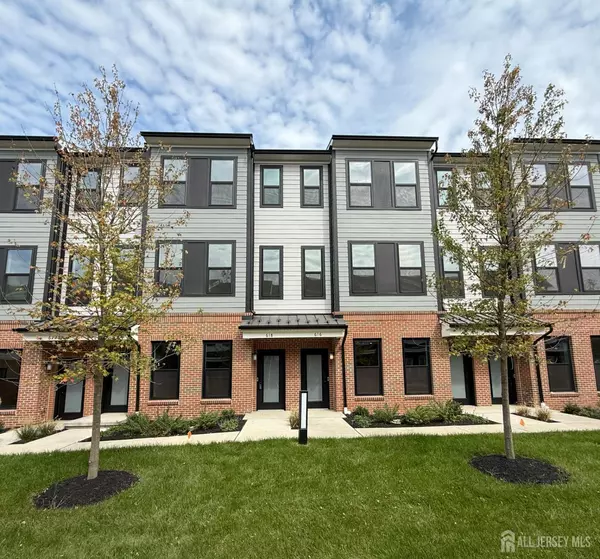 618 Sadie CIR, New Brunswick, NJ 08901