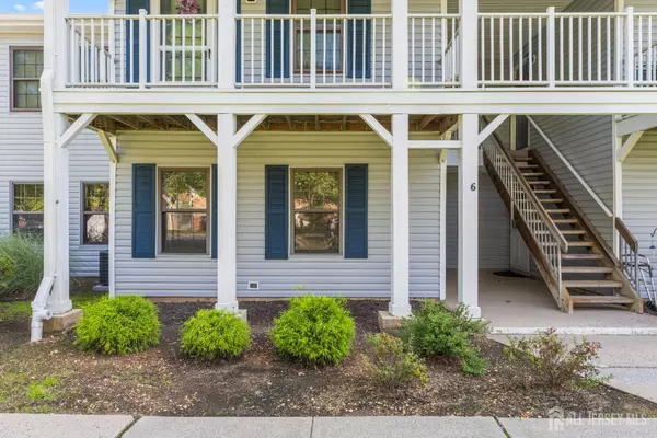 6 Wycoff WAY E, East Brunswick, NJ 08816