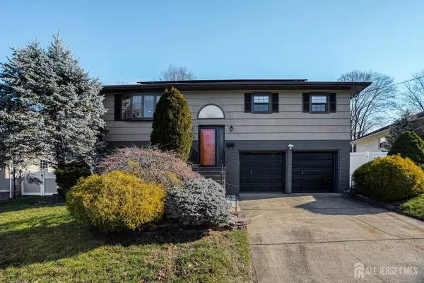 Metuchen, NJ 08840,36 Finch ST