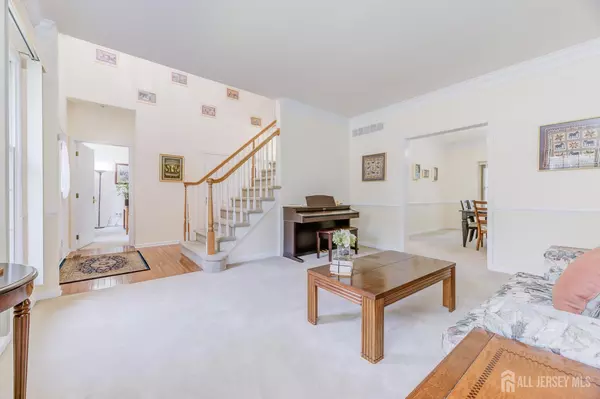 South Brunswick, NJ 08540,16 Tanner DR