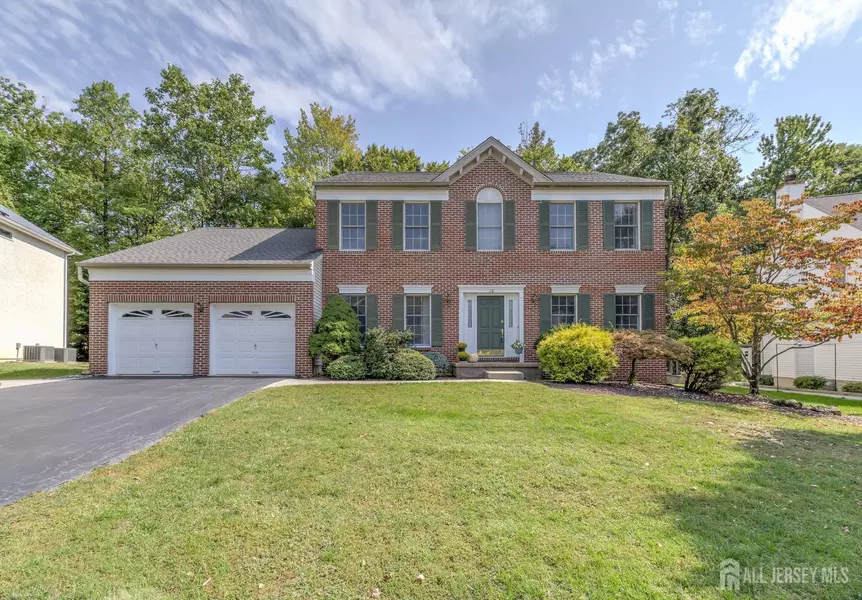 16 Tanner DR, South Brunswick, NJ 08540