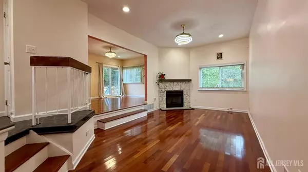 East Brunswick, NJ 08816,5 Viburnum CT
