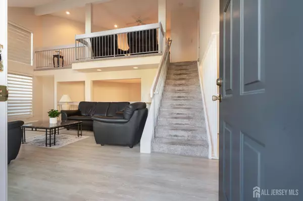 Franklin, NJ 08873,33 Spencer ST