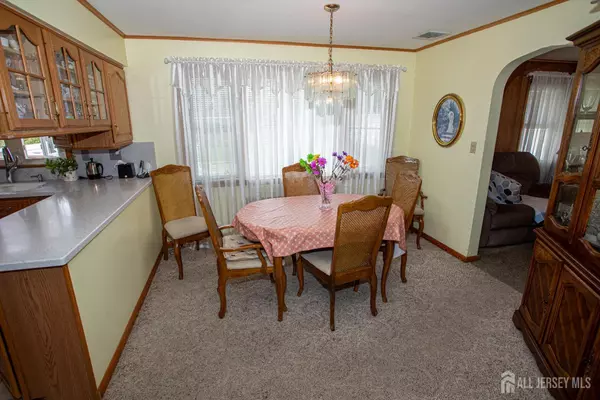 Sayreville, NJ 08879,25 Eugene BLVD