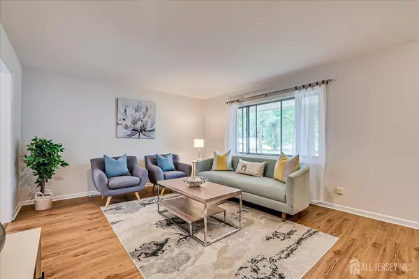 South Brunswick, NJ 08824,24 Langley RD