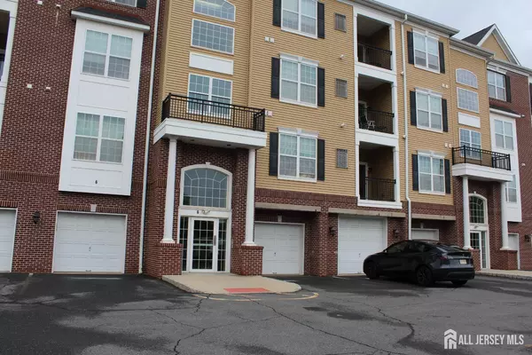 613 Doral CT, Piscataway, NJ 08854