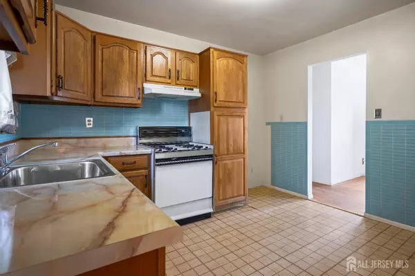 Spotswood, NJ 08884,46 Appleby AVE