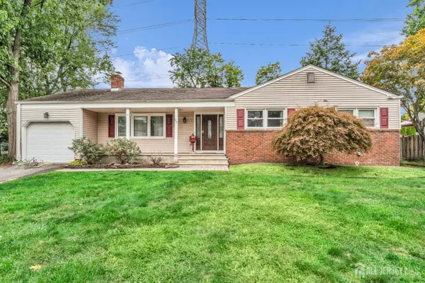 25 Eileen WAY, Edison, NJ 08837