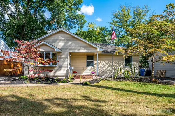 78 Hazelwood AVE, Metuchen, NJ 08840