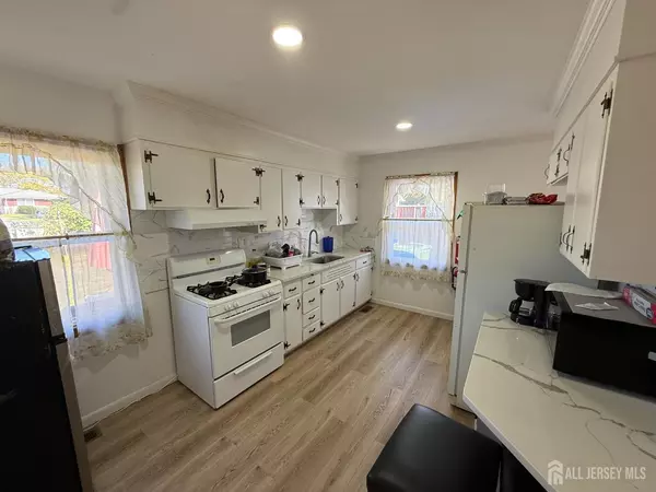 Edison, NJ 08817,153 Prospect AVE