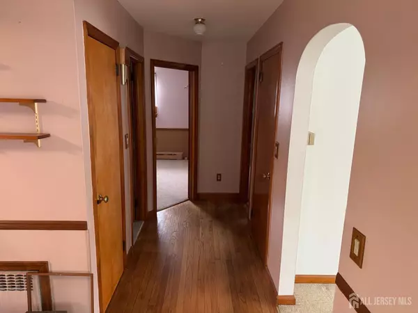 Sayreville, NJ 08879,161 MANOR STREET ST